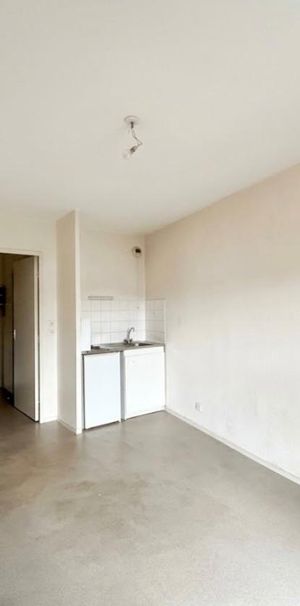 Location Appartement 1 pièce 17m² LE MANS 72000 - Photo 1