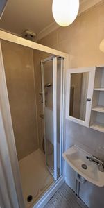 Studio Flat, Mazenod Avenue, NW6 - Photo 4