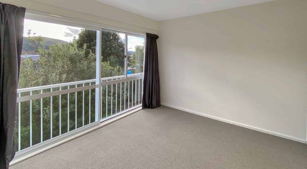 Riverside Gardens Apartment - Photo 1