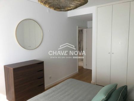 2 bedroom luxury Apartment for rent in Lumiar, Lisbon - Photo 5