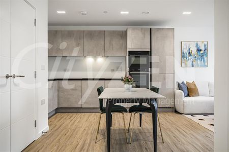 5 Wheatstone Gardens, London - Photo 2