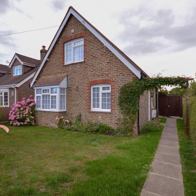 3 bedroom detached house to rent - Photo 1