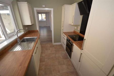 Somerton Avenue, Lowestoft, NR32 - Photo 5