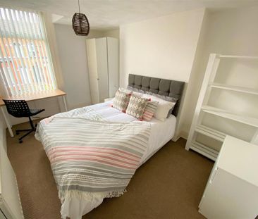 7 bedroom semi-detached house to rent - Photo 3