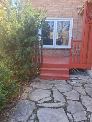 For Lease - 104 Houseman Crescent, Richmond Hill, Ontario - Photo 3