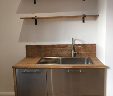 2 Bed Maisonette, Fairthorn Road, SE7 - Photo 6