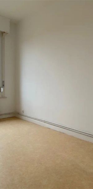 Location appartement 4 pièces - 62.84m² à Douai (59500) - Photo 1