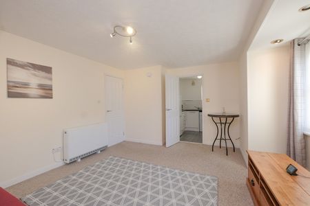 1 Bed Flat, Nelson Court, AB24 - Photo 4