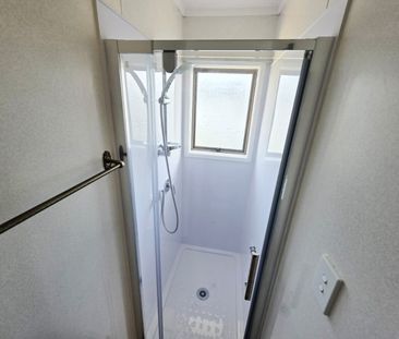 Walk to schools - Photo 2