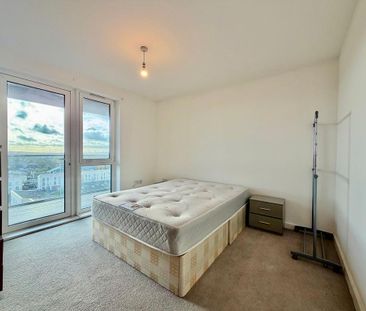 3 bedroom flat to rent - Photo 3