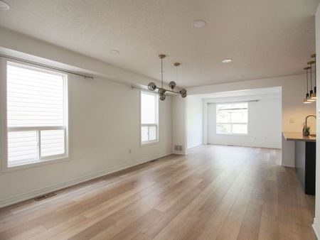 For Lease - 784 Karlsfeld Road, Waterloo, Ontario - Photo 5