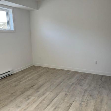 Logement 5 1/2 - juillet 2026 - Photo 3