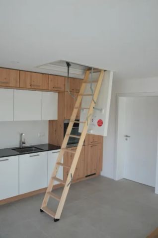 Vermietet- Barrierefreie 1-Zimmer-Wohnung im 1. Obergeschoss mit Liftsystem und Einbauküche in Lehre - Photo 4