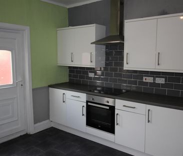 3 Bedroom Terraced House for Rent - Photo 4
