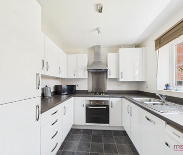 2 bedroom end of terrace house to rent - Photo 5