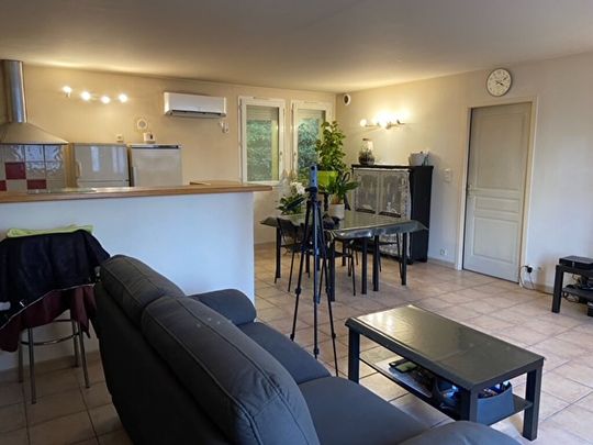 A LOUER - APPARTEMENT - T4 - VIOLES, - Photo 1