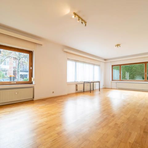 Gelijkvloers appartement te huur in Woluwe-Saint-Pierre - Photo 1