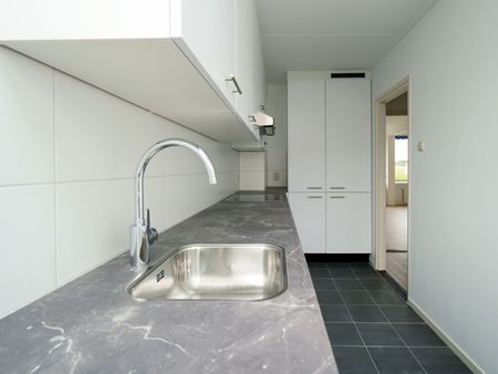 Appartement te huur: van Tuyll van Serooskerkenstraat 55 2273 CC Voorburg - Photo 2