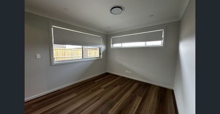 Spacious Four Bedroom Home - Photo 5