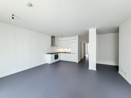 Bezugsfertige 3-Zi.-Wohnung mit besonderer Ausstattung für die kleine Familie in Mitte - Photo 3