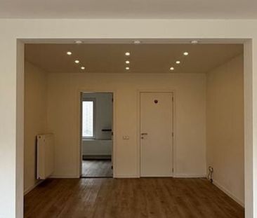 Appartement te huur in Oostende voor € 745 met 1 slaapkamer - Photo 2