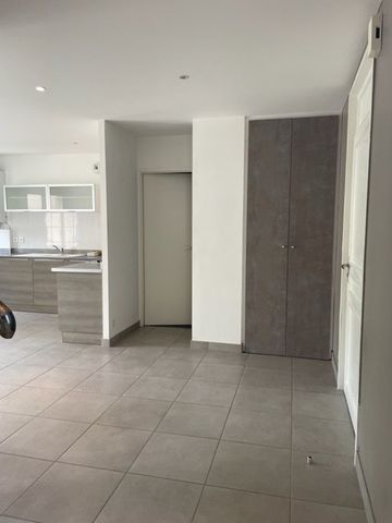 Location Maison 4 pièces 127m² CUSSET 03300 - Photo 2