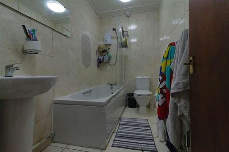 Helmsley Road, Sandyford, NE2 - Photo 2