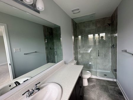 For Lease - 238 Billrian Crescent, Stittsville - Munster - Richmond, Ontario - Photo 2