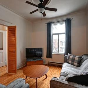 Beau 5½ lumineux au 2e étage – Rosemont / La Petite-Patrie - Photo 2