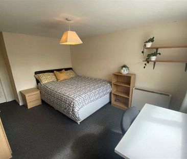 Charles Ave, Lenton Abbey, NG9 2SH - Photo 5