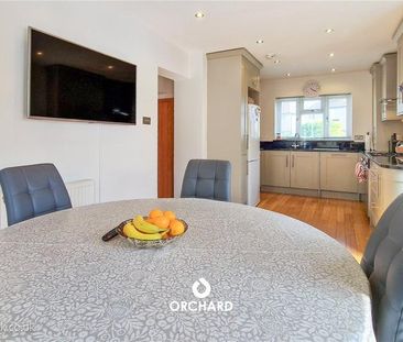 3 bedroom semi-detached house to rent - Photo 6