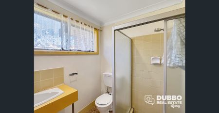 TWO BEDROOM UNIT, CLOSE TO CBD - Photo 4
