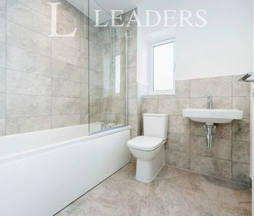 3 bedroom house to rent Friary Grove, Eagle Farm South, Milton Keyn... - Photo 6