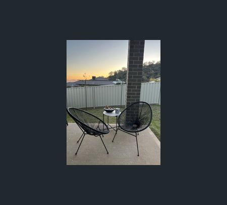 1/1 Borrowdale Close, Tamworth, NSW 2340 - Photo 2