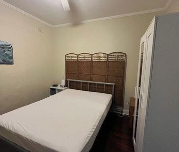 32 Jenkins Avenue - Photo 3