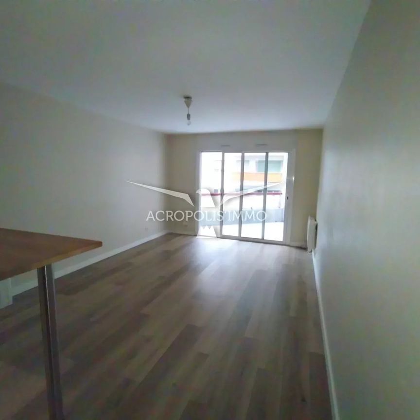 Location Appartement 2 pièces 44m² NICE 06300 - Photo 1