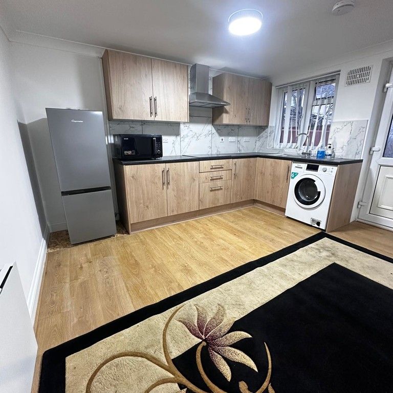 Raynton Drive, Hayes - Photo 1