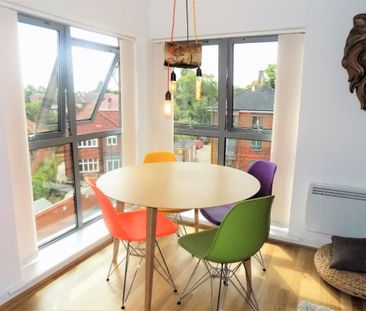 2 bedroom flat to rent - Photo 3