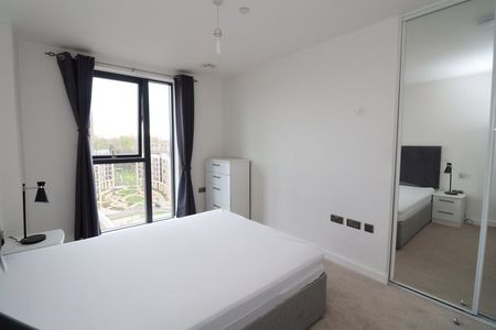 Room in a Shared Flat, Centenary Heights, SE10 - Photo 4