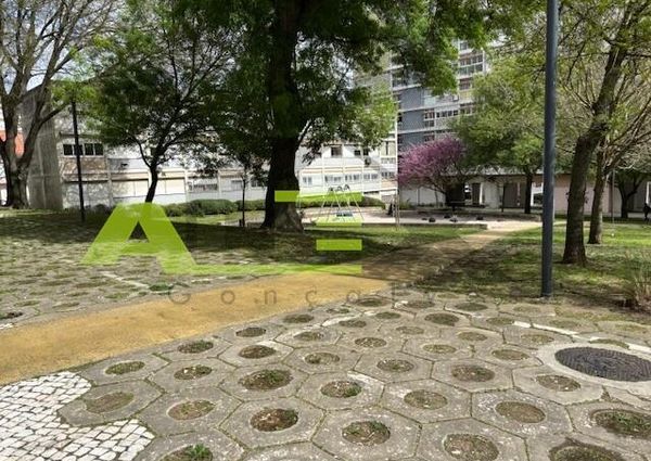 Apartamento T4 em Lisboa