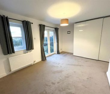 3 bedroom semi-detached house to rent - Photo 4