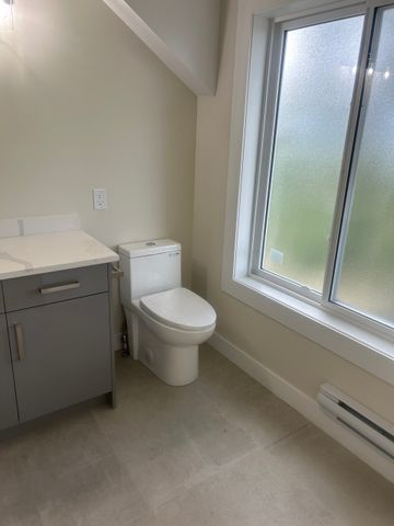 3bed, 2bath Farm House - Photo 5