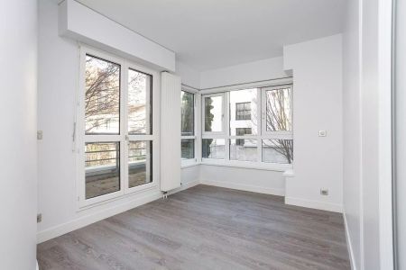 location Appartement T5 DE 119.9m² À BOULOGNE - Photo 4