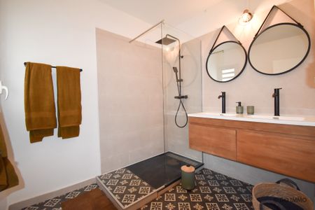 Location Appartement 1 pièce 90m² LE TAMPON 97430 - Photo 4
