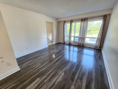For Lease - 3334 Tallmast Crescent, Mississauga, Ontario - Photo 3