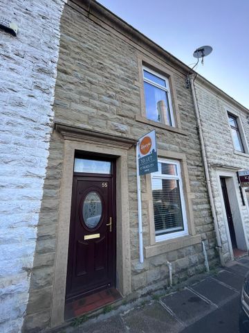 2 bedroom terraced house to rent - Photo 5