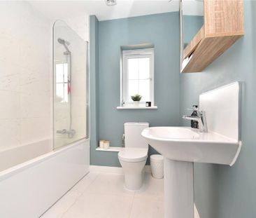 2 bedroom end of terrace house to rent - Photo 2