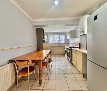 3 bedroom terraced house to rent - Photo 6