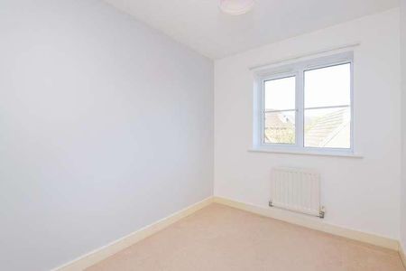 Thatcham, Berskhire, RG19 - Photo 2