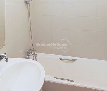 Appartement T3 avec balcon situé sur Bourg Saint Andéol, - Photo 1